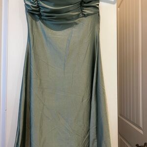 Elegant Green Strapless Dress from Windsor